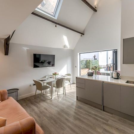 Pass The Keys Dahlia Contemporary Town Centre Apartment Shrewsbury Zewnętrze zdjęcie
