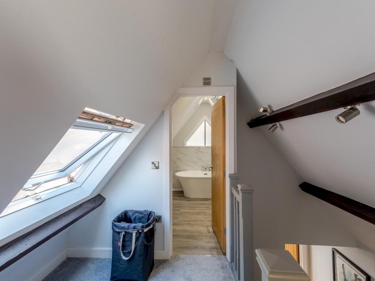 Pass The Keys Dahlia Contemporary Town Centre Apartment Shrewsbury Zewnętrze zdjęcie