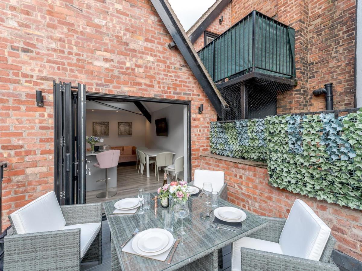 Pass The Keys Dahlia Contemporary Town Centre Apartment Shrewsbury Zewnętrze zdjęcie