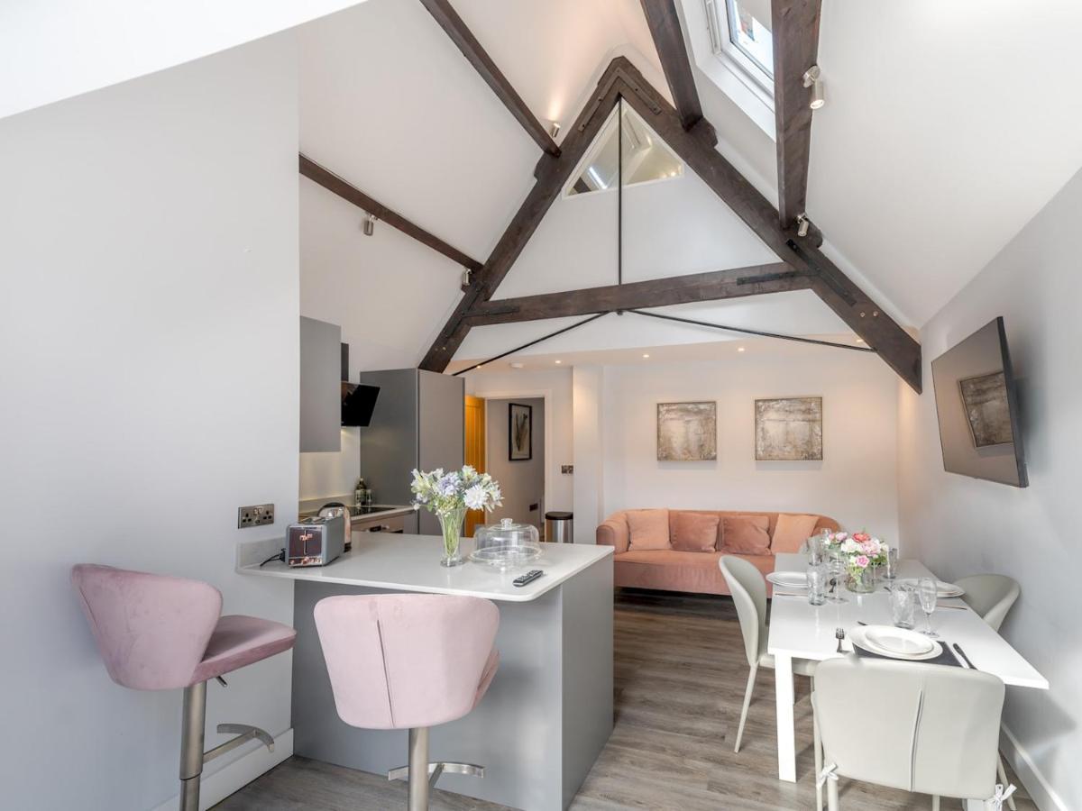 Pass The Keys Dahlia Contemporary Town Centre Apartment Shrewsbury Zewnętrze zdjęcie