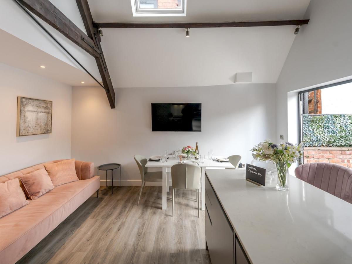 Pass The Keys Dahlia Contemporary Town Centre Apartment Shrewsbury Zewnętrze zdjęcie
